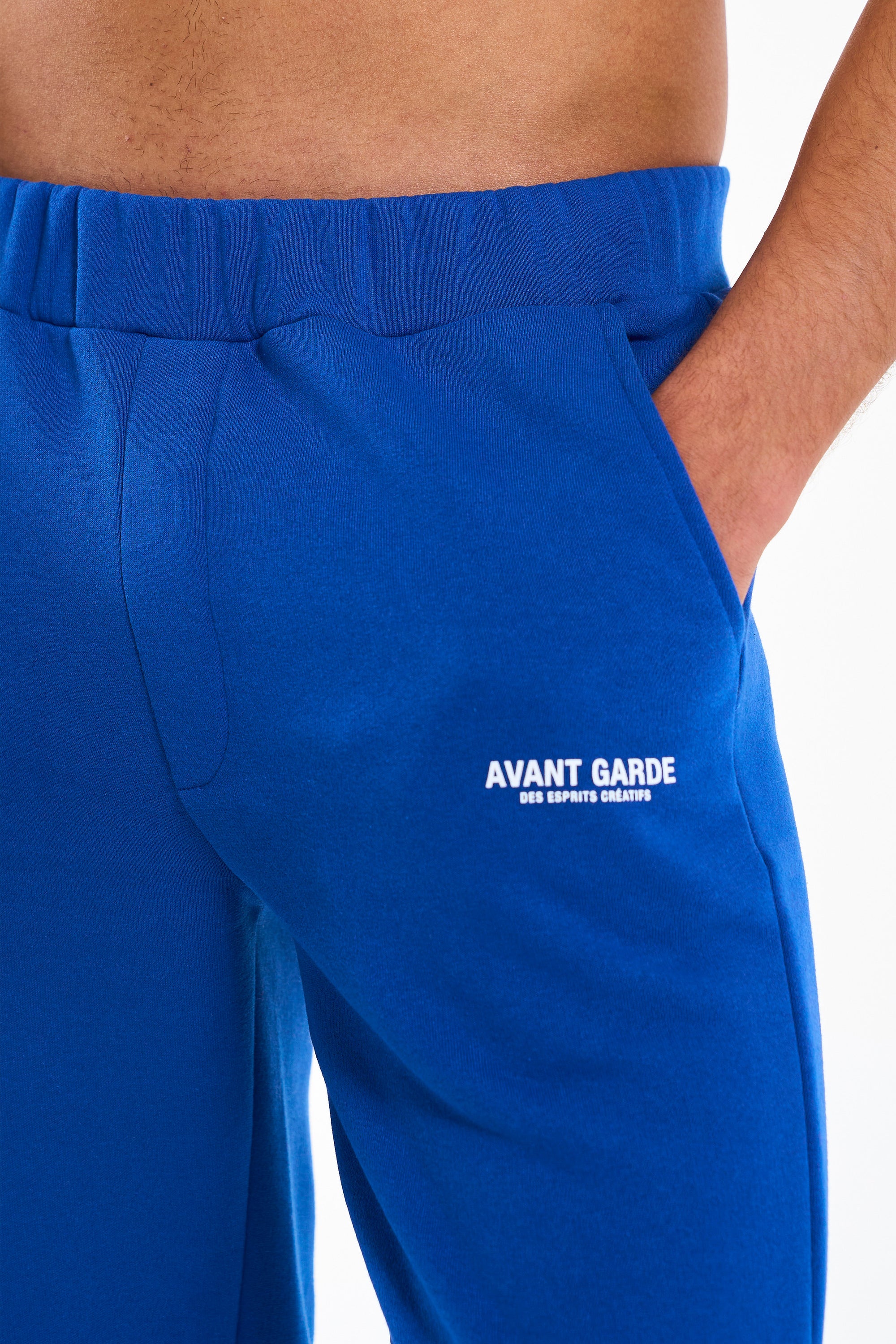 Jogger logo detail in royal blue
