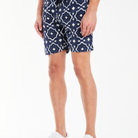 model wearing men's summer twin sets with a blue and white pattern