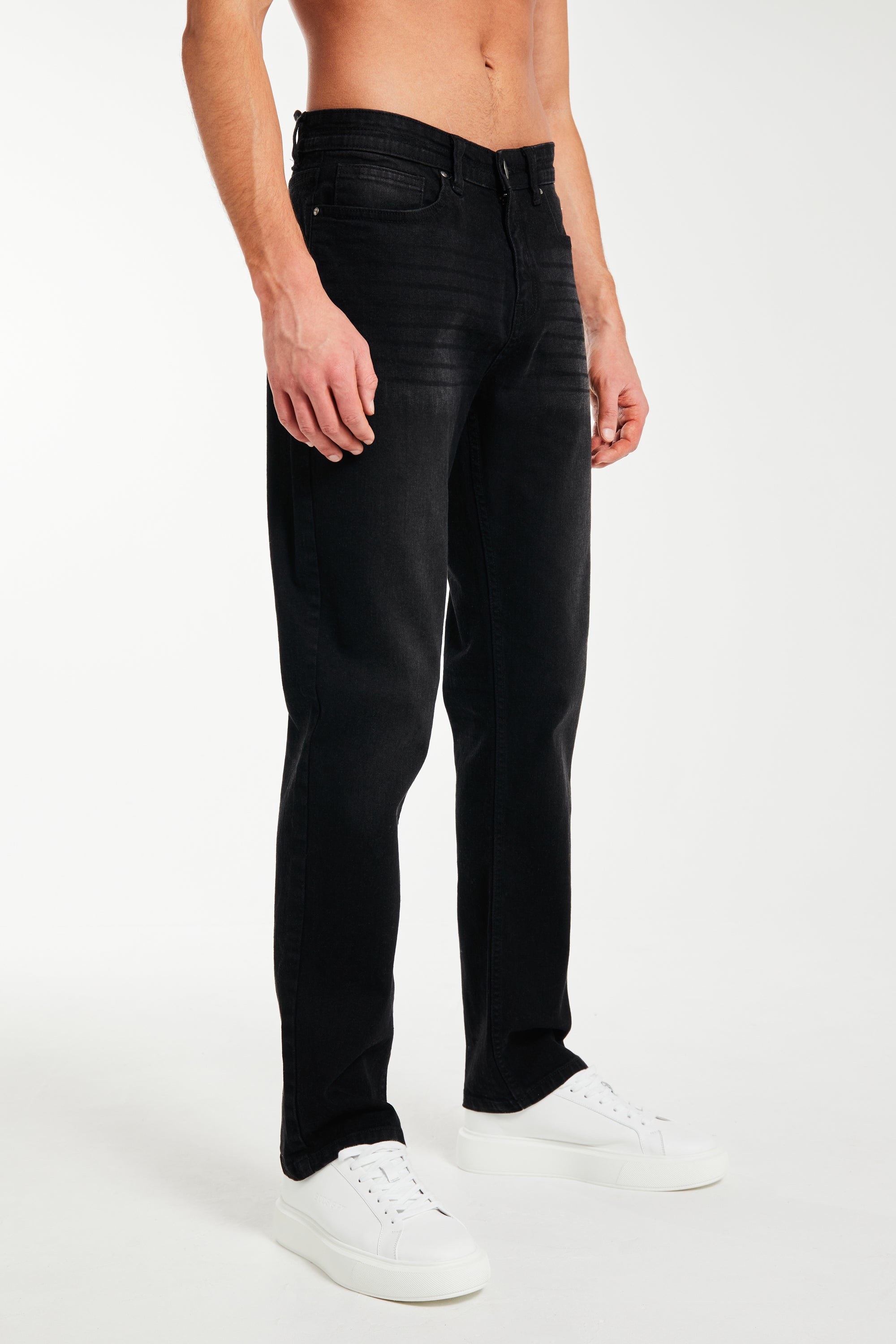 Harlow Straight Jeans in Black