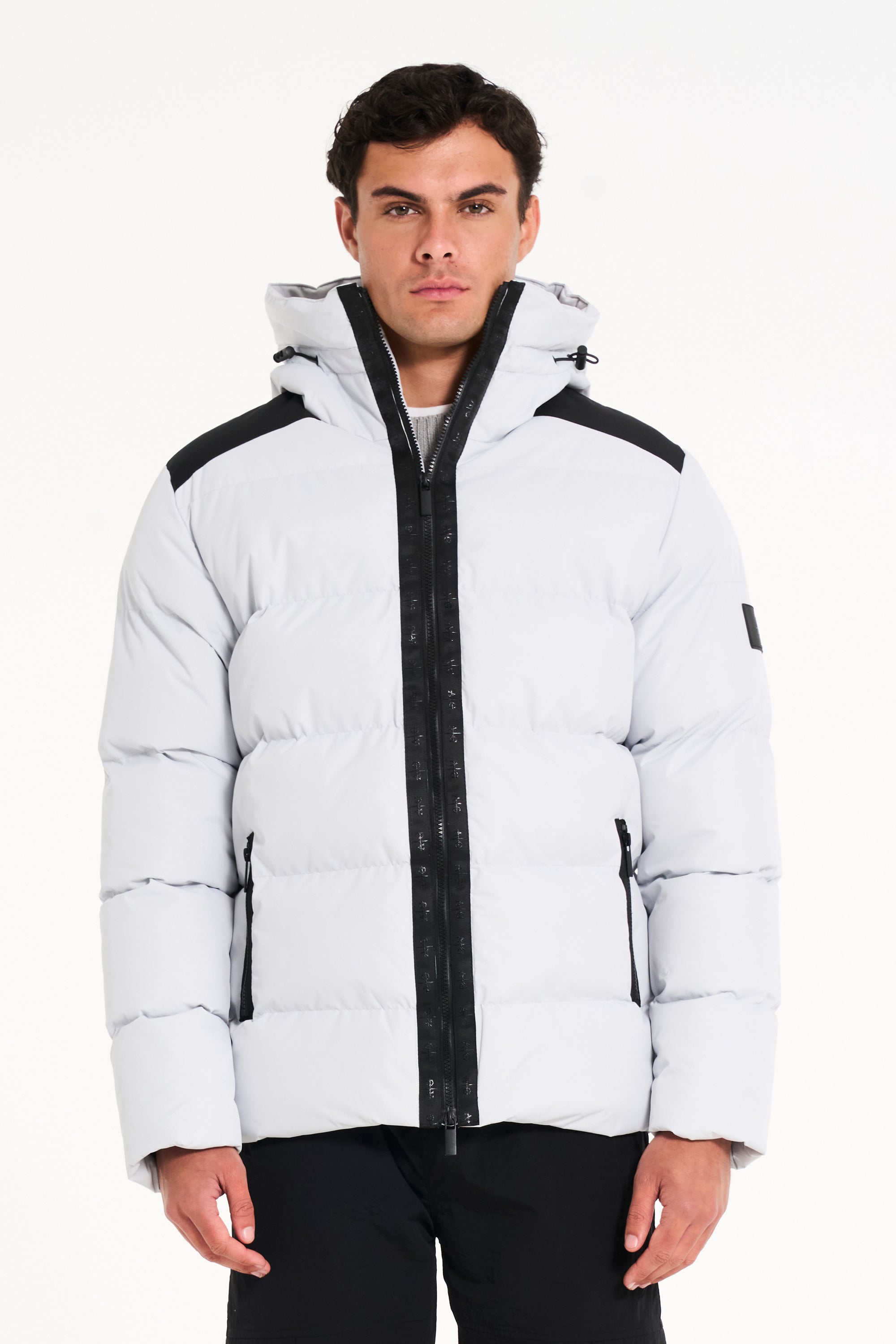 Alps Puffer Jacket in Frost Grey zipped up