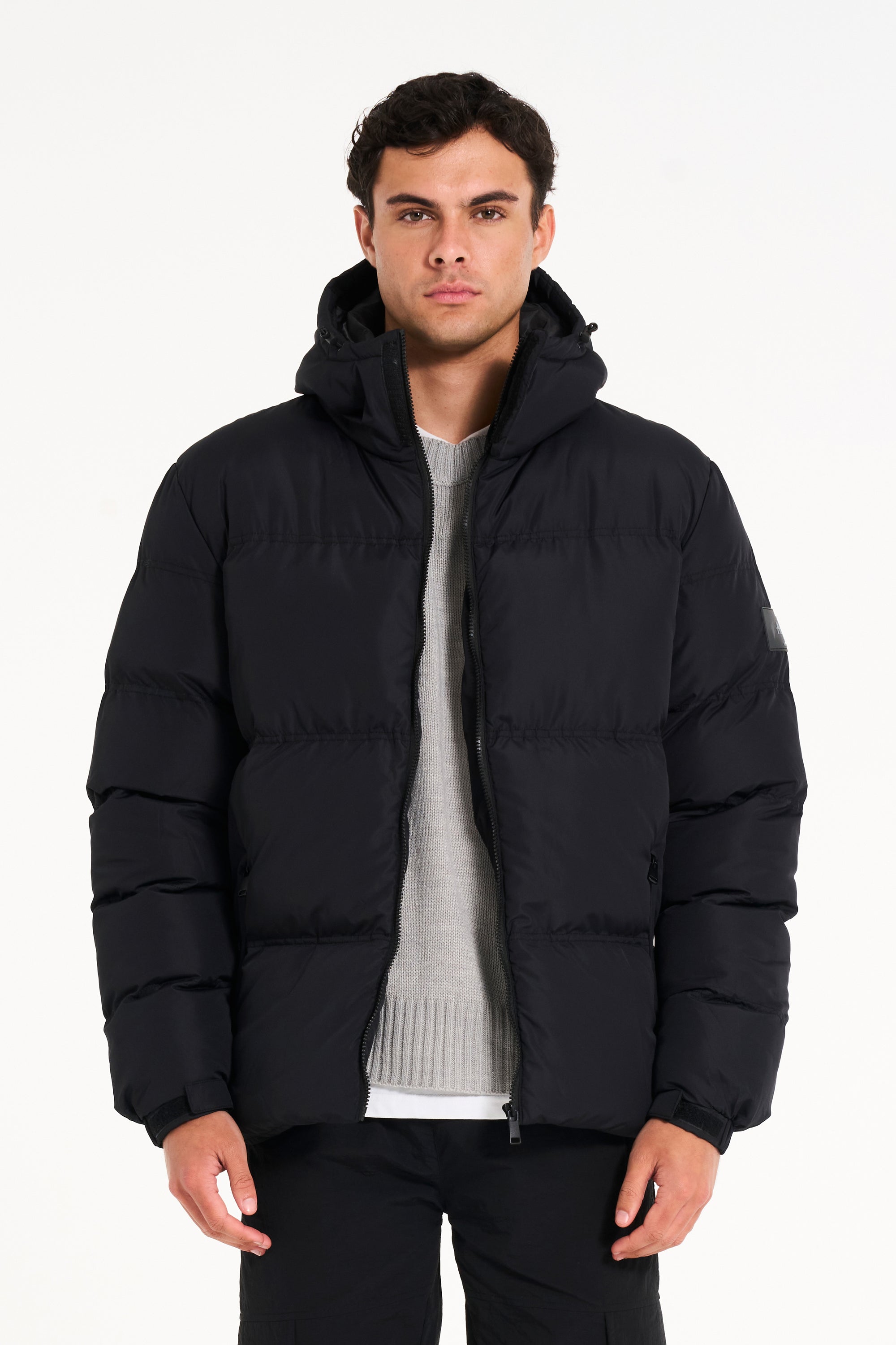 Rawlins puffer jacket in black