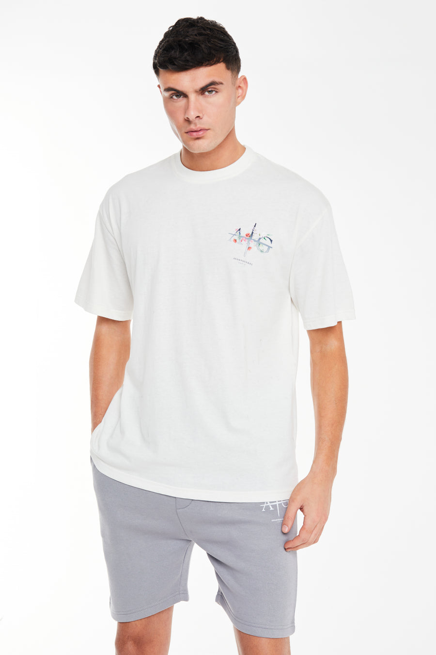 T-shirt for men on sale in white with 'Avant Garde Paris' logo on chest